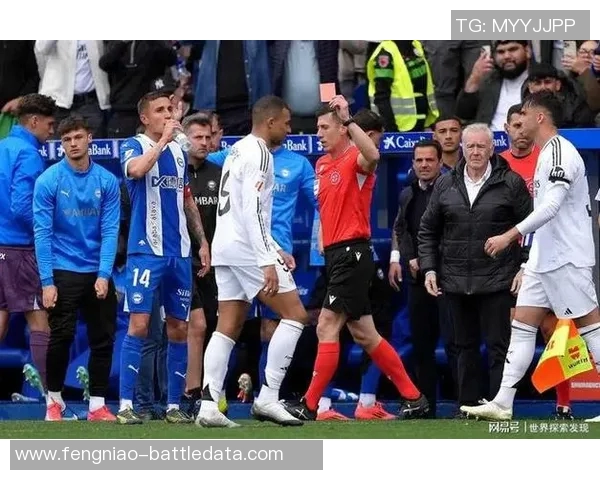 欧联杯激战皇马狂胜波尔图乌龙球引发争议判罚全场沸腾